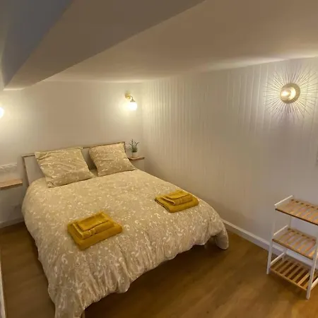 Apartment - Proche Chateau Cite